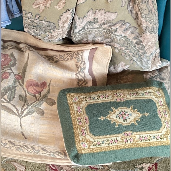 ⚜️ Vintage Needlepoint Victorian Green Pillow Luxurious - Picture 7 of 16